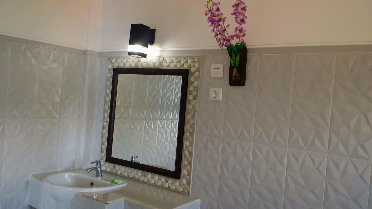 De Adema Guesthouse Amed Exterior foto